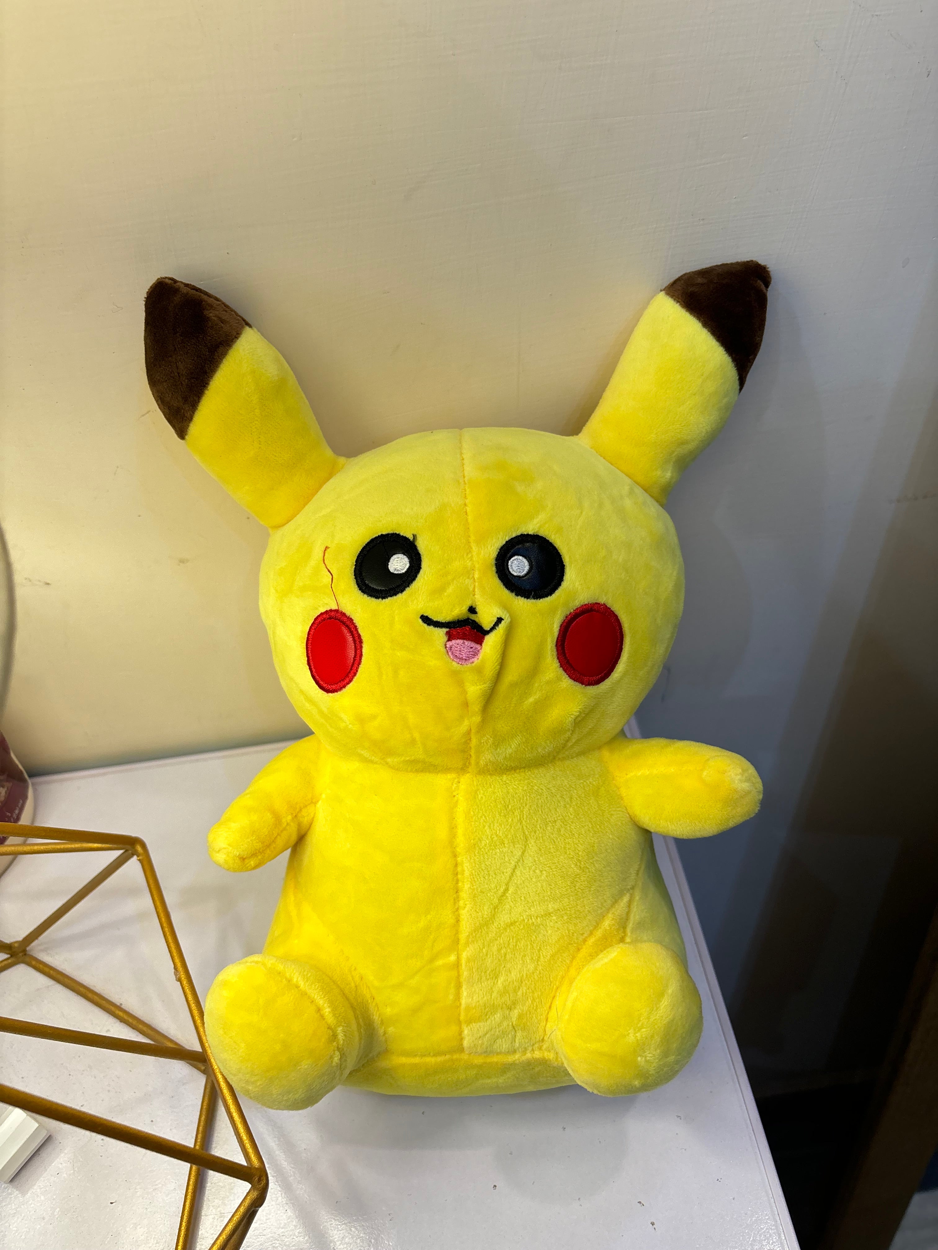 Pokemon pikachu plushie